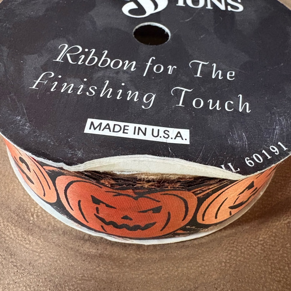 Seasonal Ribbons - Picture 4 of 12